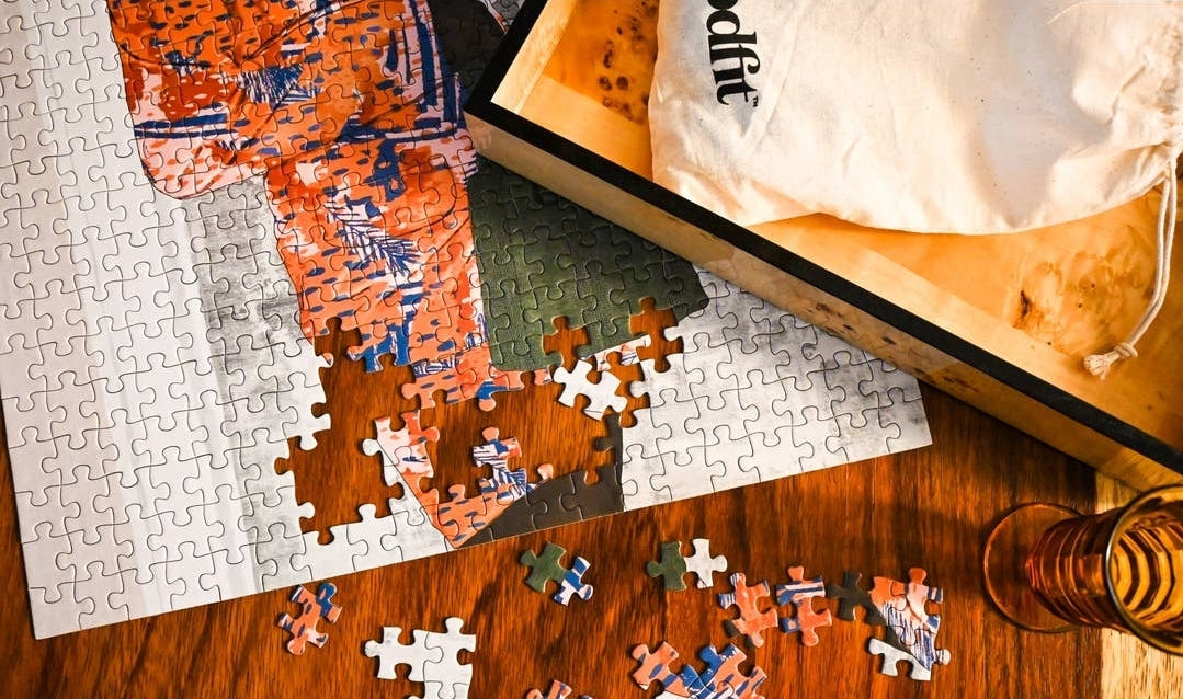 Puzzles , pieces , piece